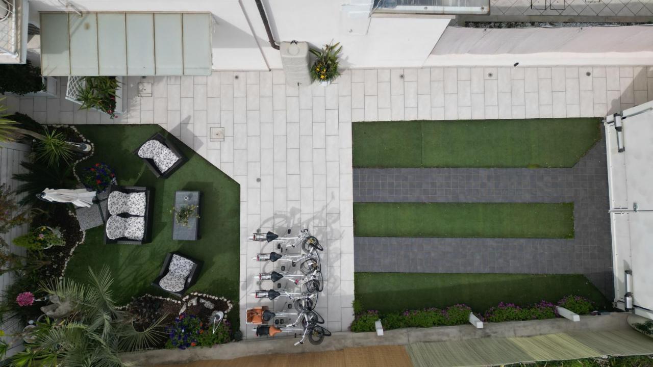 La Brise Hotell Marina di Pietrasanta Eksteriør bilde