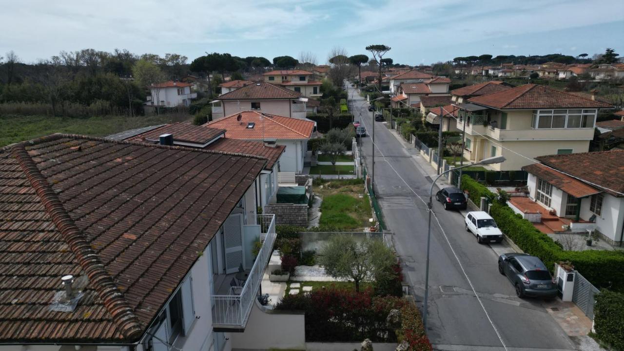 La Brise Hotell Marina di Pietrasanta Eksteriør bilde